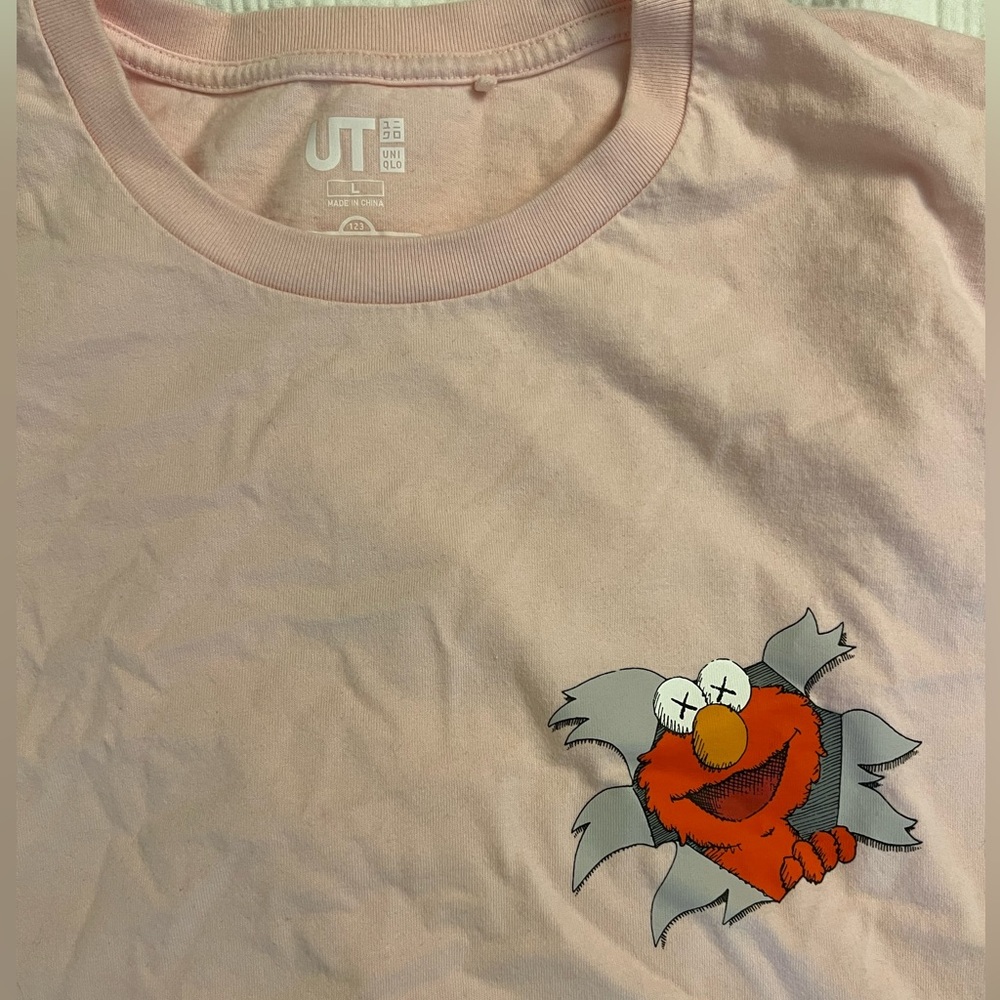 COPY - KAWS x Uniqlo Elmo T